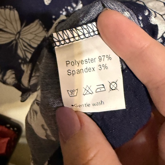 Navy Blue Butterfly Print Women's Top - Picture 3 of 4